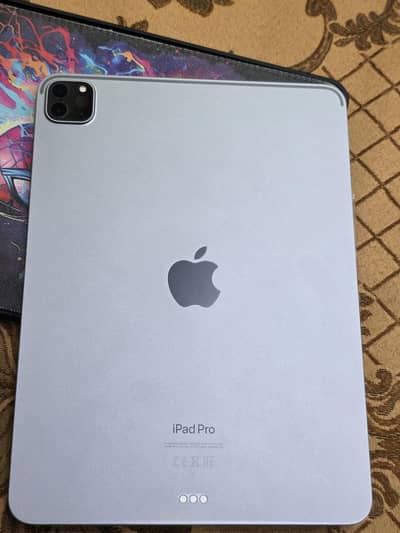ipad pro m2 chip (256)GB