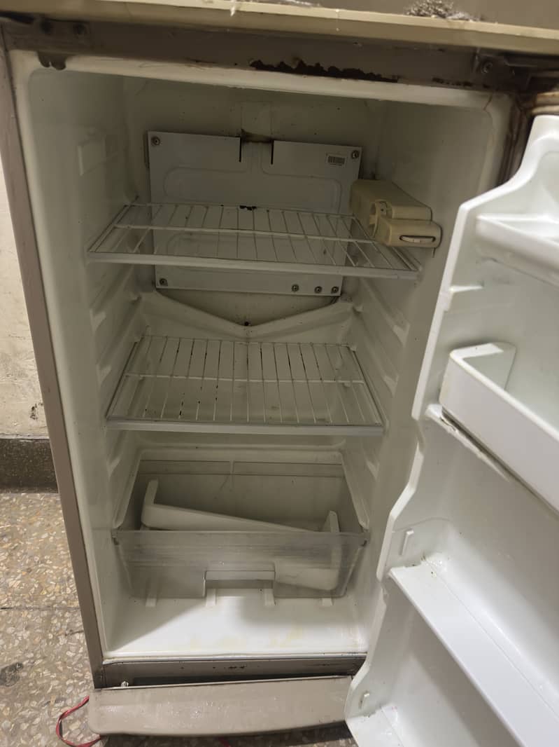 Dalance fridge small size 3