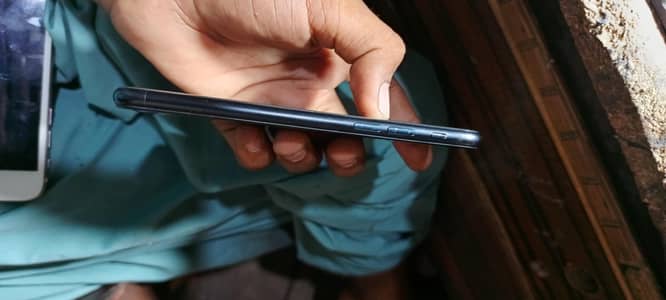 Apple iPhone SE