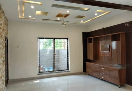 Bahria Town - Sector C House Sized 5 Marla Is Available
