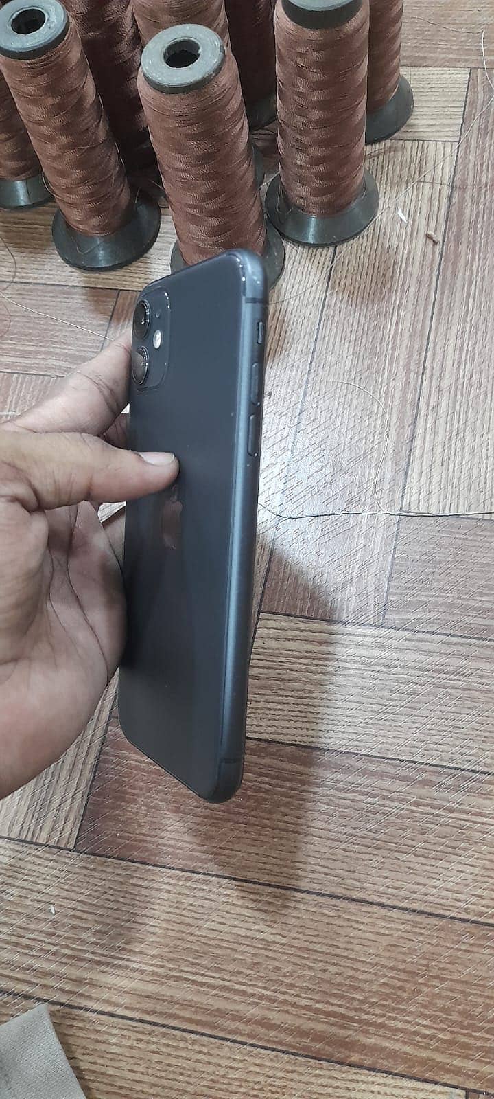 Apple iPhone 11 3