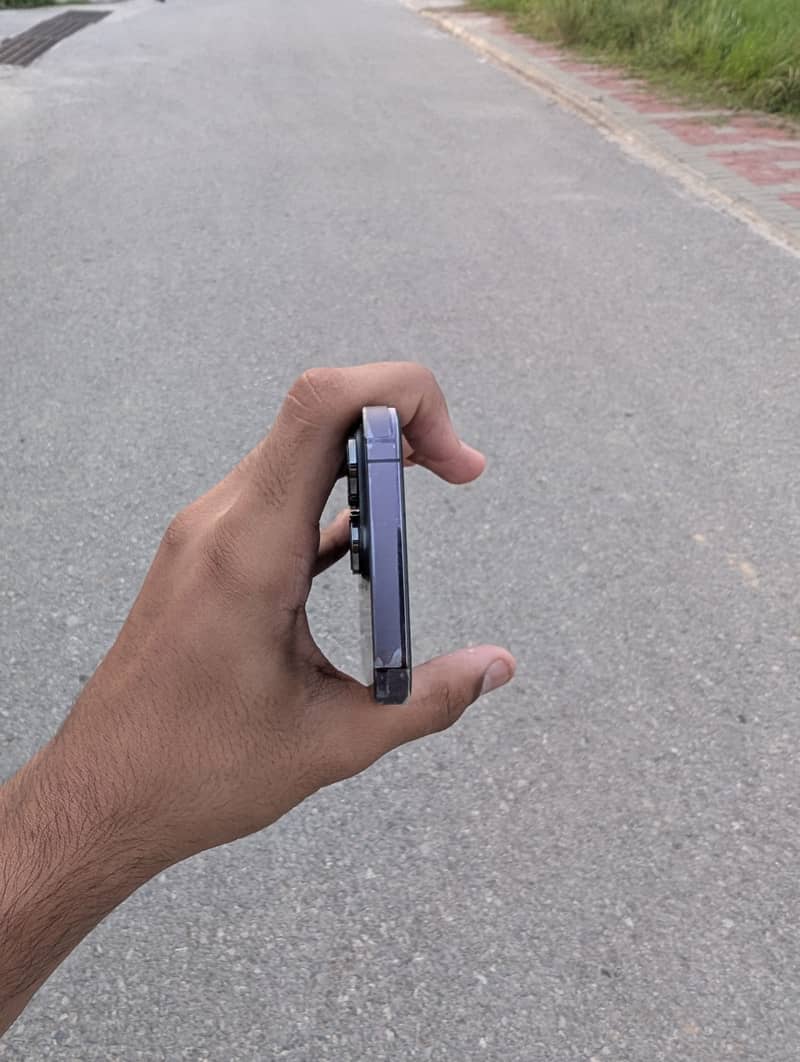 IPhone 14 Pro 3