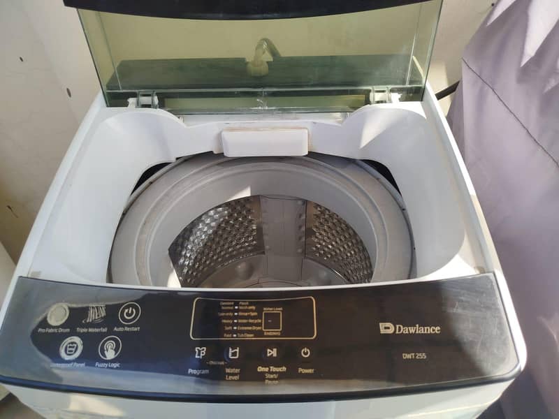 Dawlance Top-Load Fully Automatic Washing Machine 1