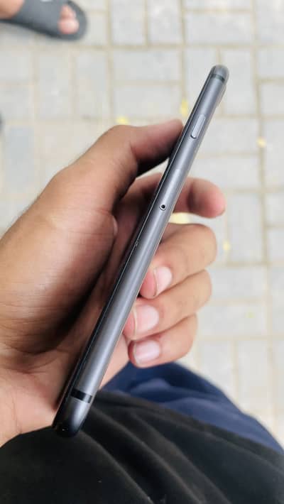 Apple iPhone 8