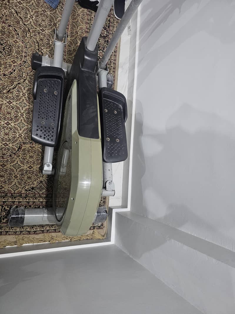 elliptical trainer 4