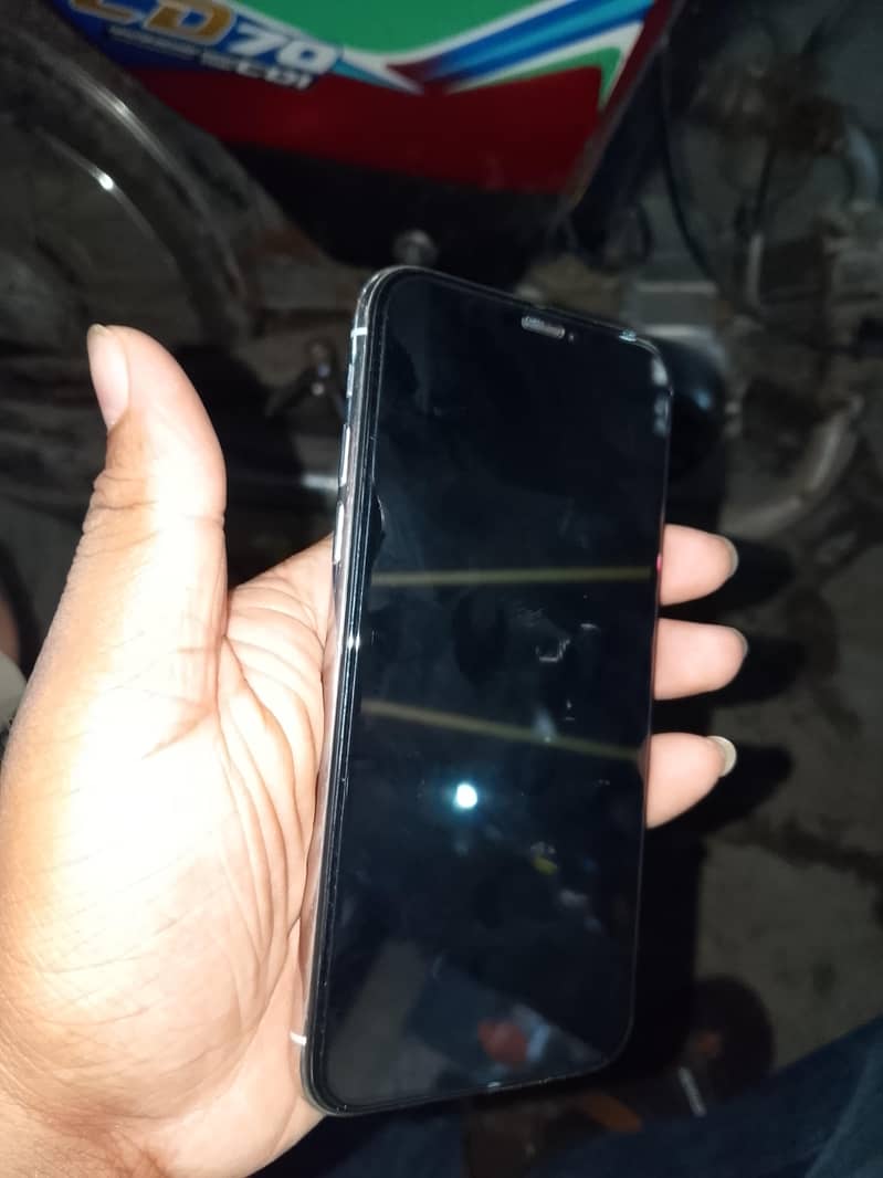 Apple iPhone X 0