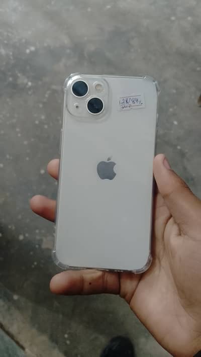 Apple iPhone 13