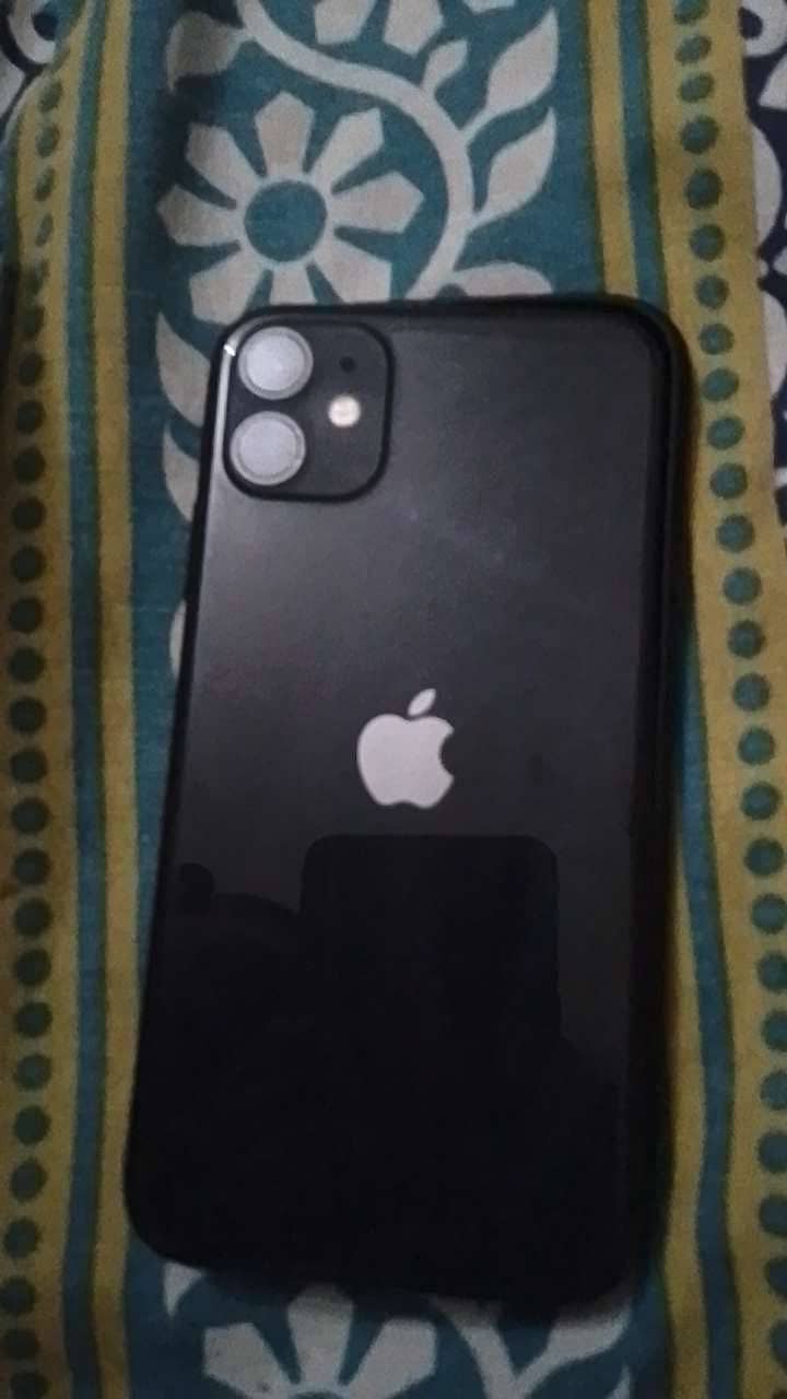 Apple iPhone 11 0
