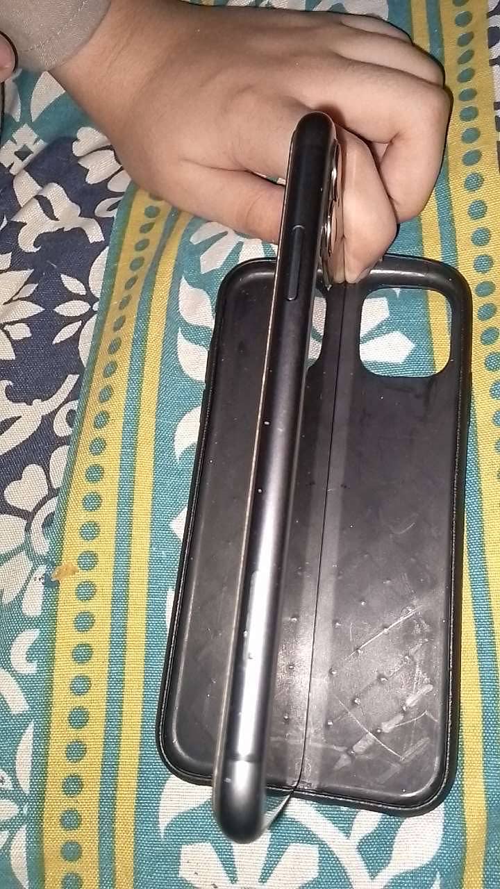 Apple iPhone 11 2