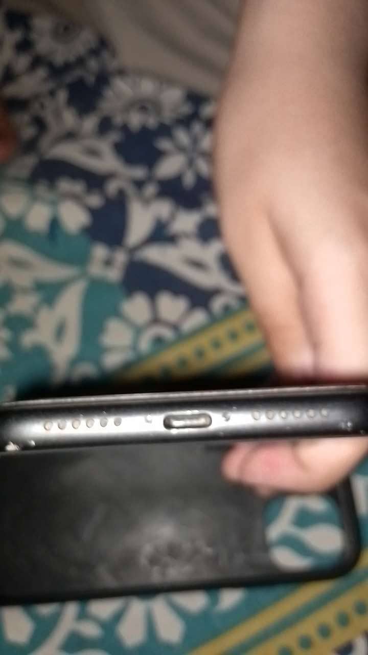 Apple iPhone 11 5