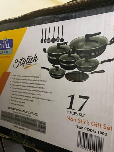 17 pieces Non stick gift set
