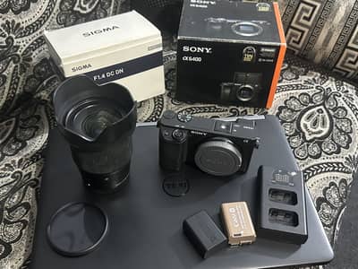 Sony 6400 & 16mm 1.4