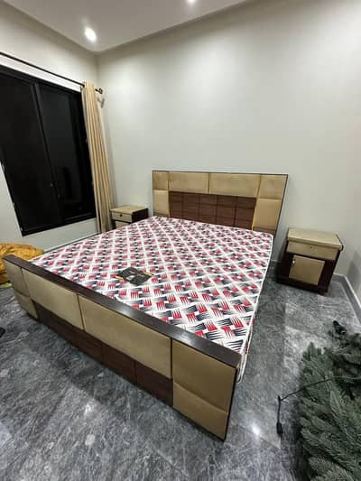 King size double bed set with matress