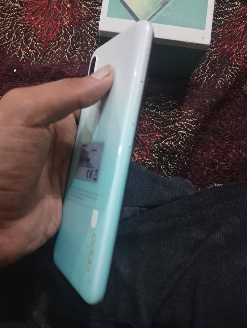 OPPO A31 6