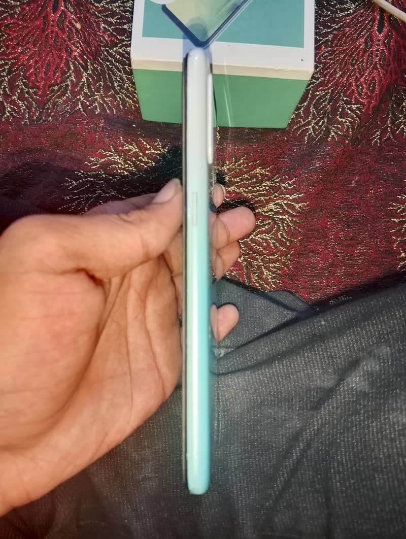 OPPO A31 7