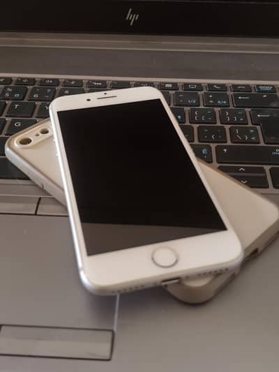 Apple iPhone 7