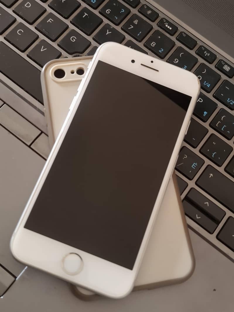 Apple iPhone 7 1