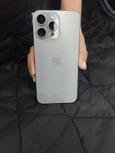 iPhone 15 Pro Max | Natural Titanium | 10/10 Condition
