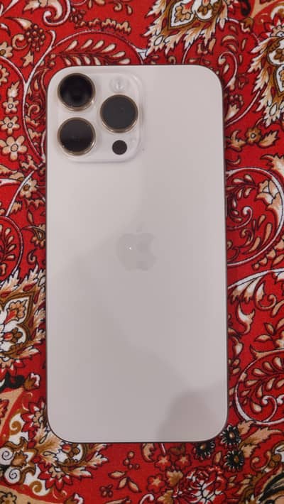 Apple iPhone 16 Pro Max
