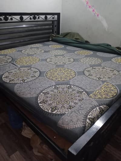 Iron bed king size with master molty foam