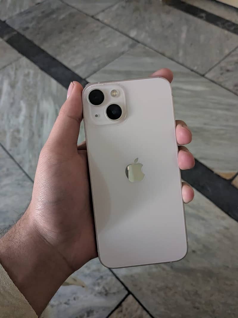 Apple iPhone 13 0