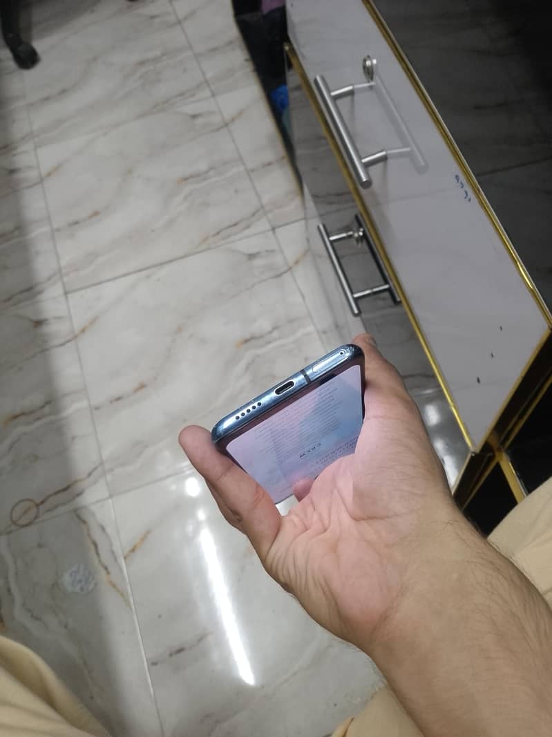 One Plus 7T 4