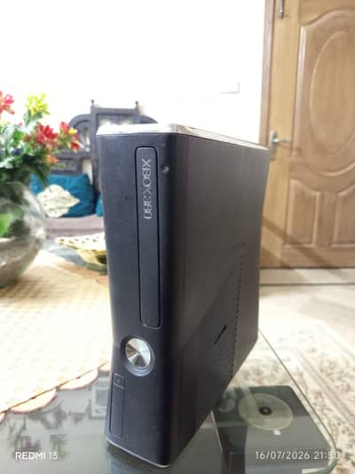 Xbox 360 slim 320 GB