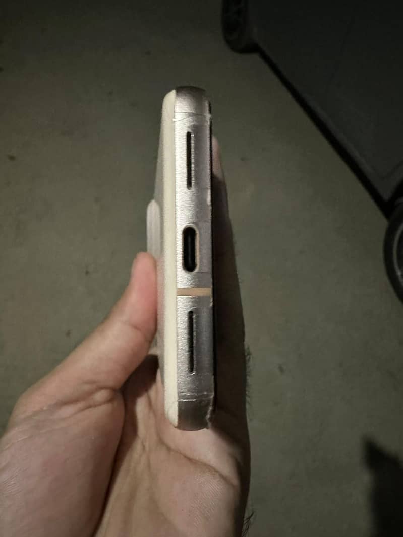 Google Pixel 8 5