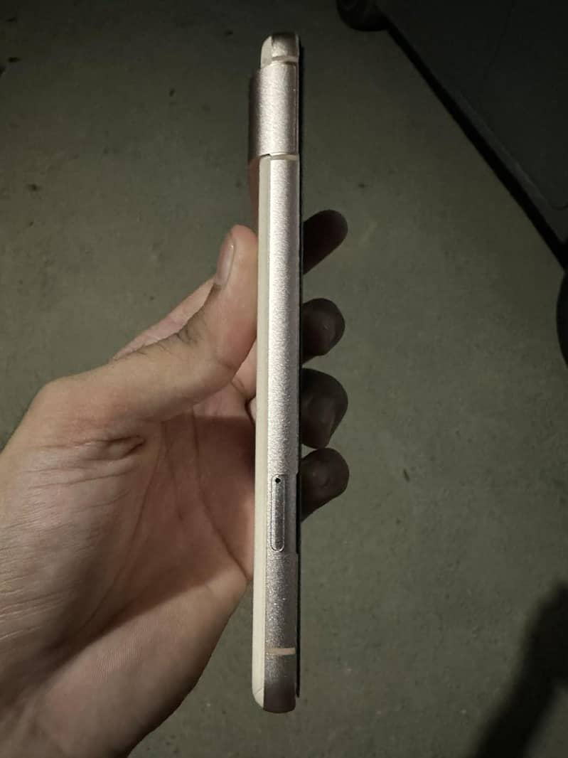 Google Pixel 8 7