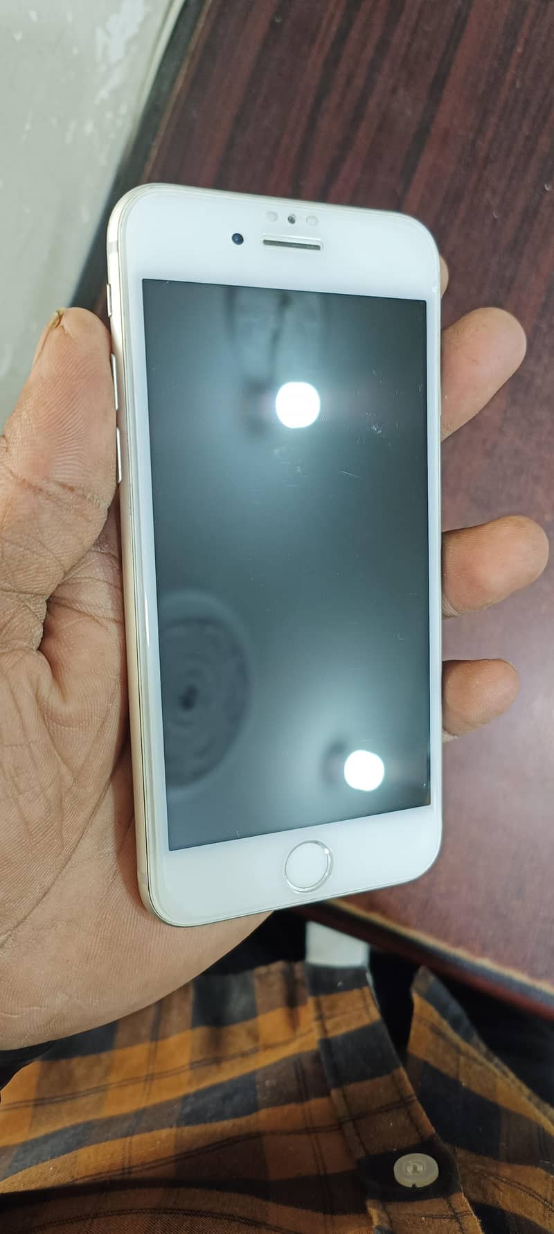 Apple iPhone 8 1