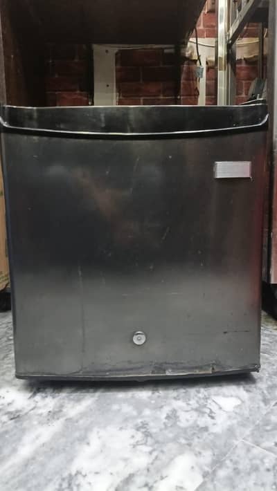 mini room fridge