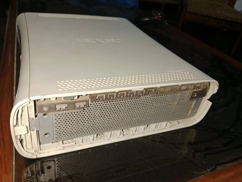 xbox360 Fat 250gb without controller 2