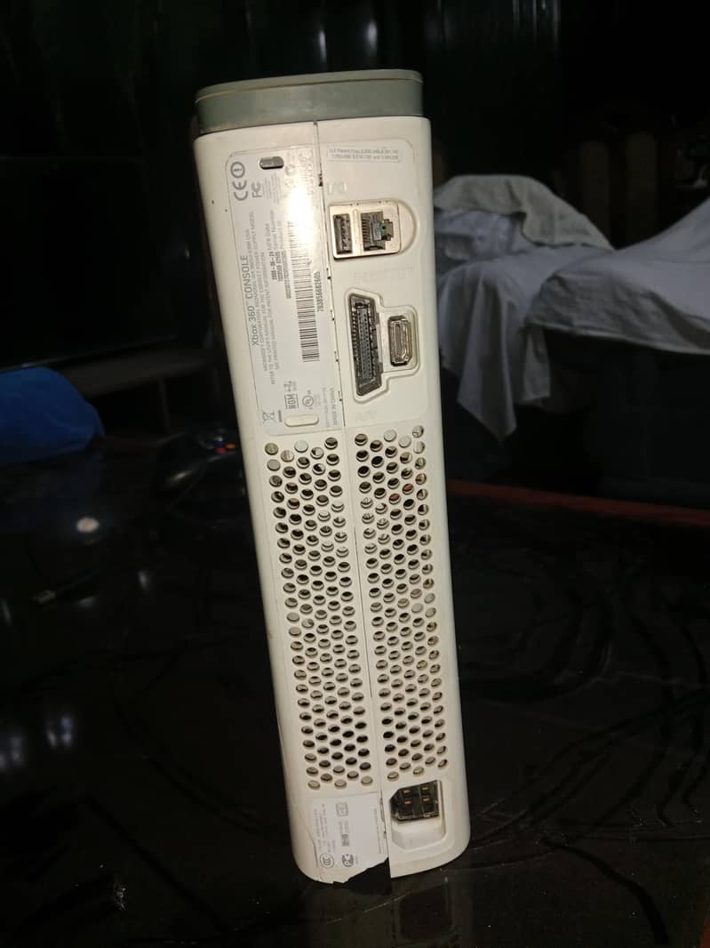 xbox360 Fat 250gb without controller 3