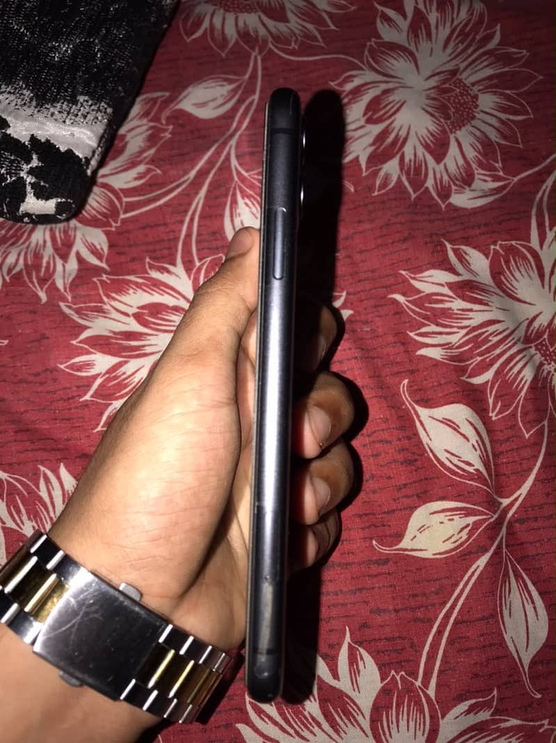 Apple iPhone 11 2