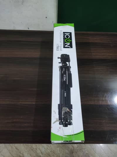 Icon Professional Tripod i7863