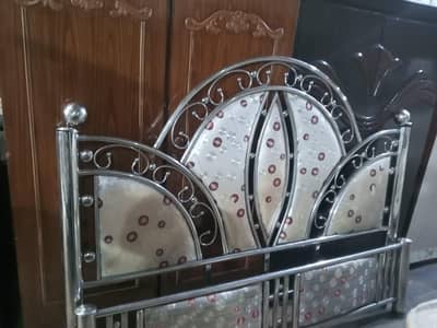 steel king size bed for sale Gulistan e Joher 37000 03101188962