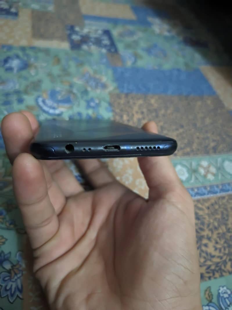 Realme C2 1