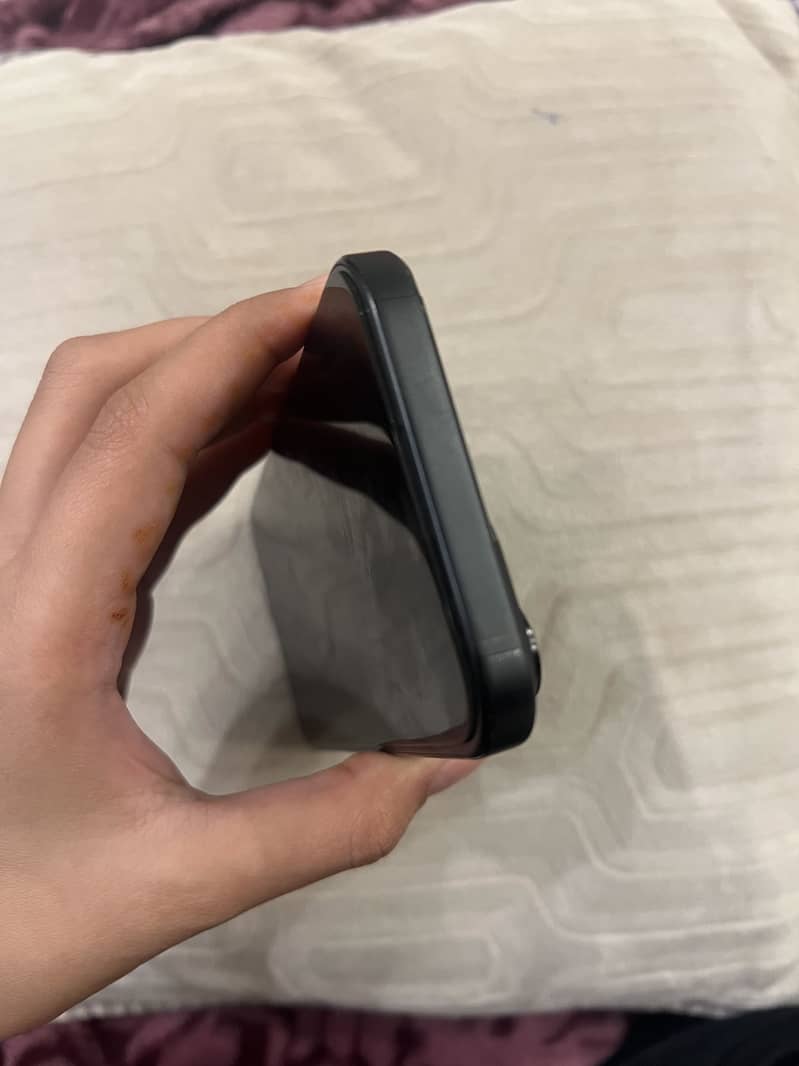 Apple iPhone 15 1