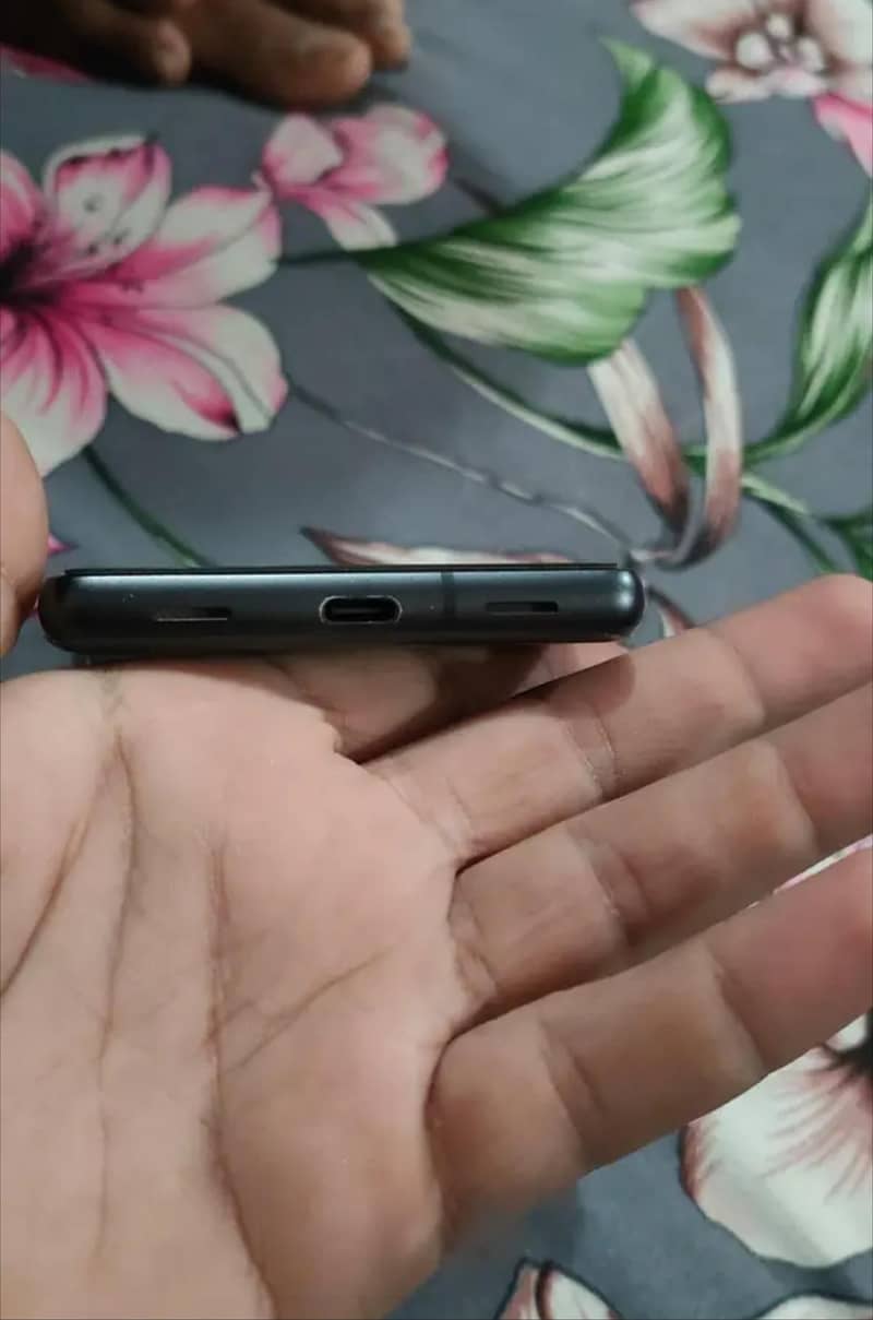 Google Pixel 7a 2