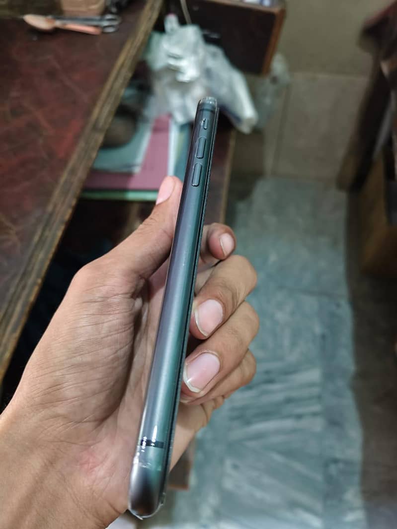 Apple iPhone 11 1