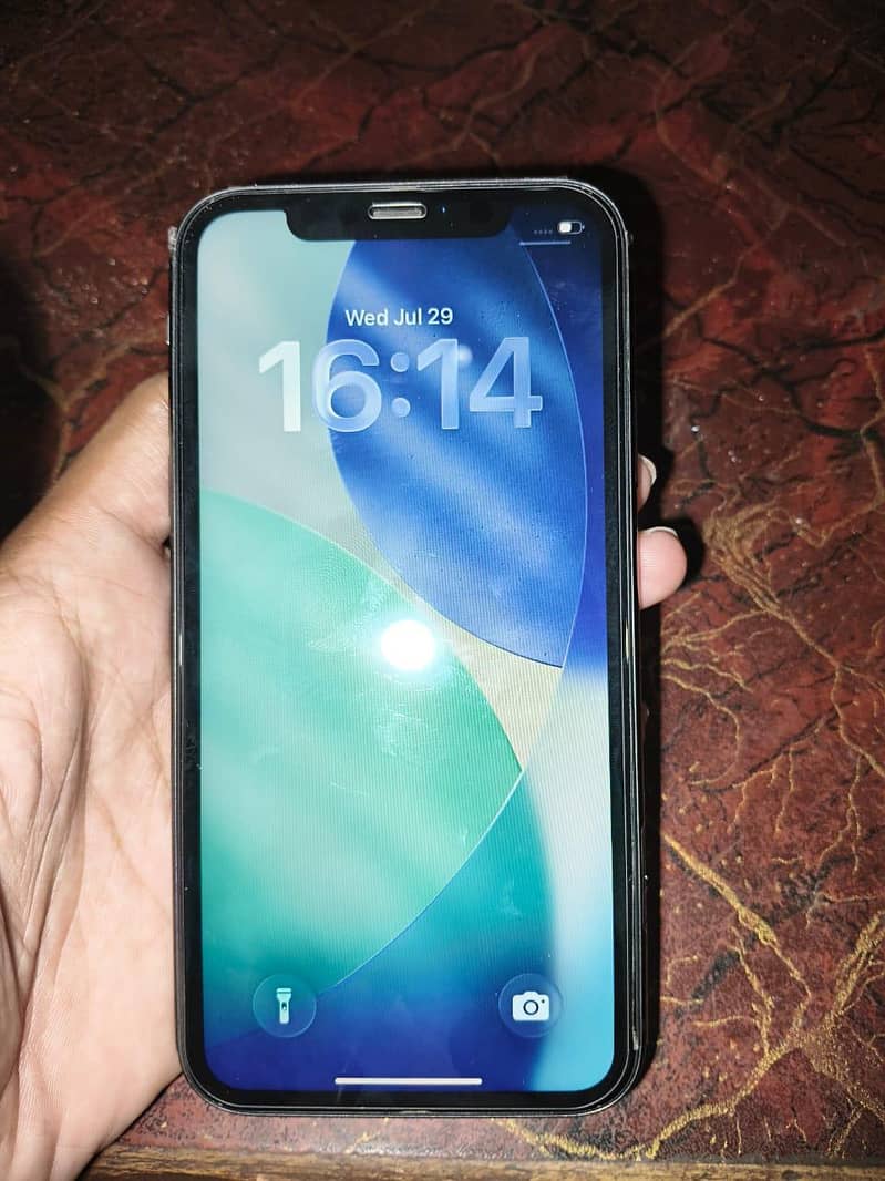 Apple iPhone 11 3