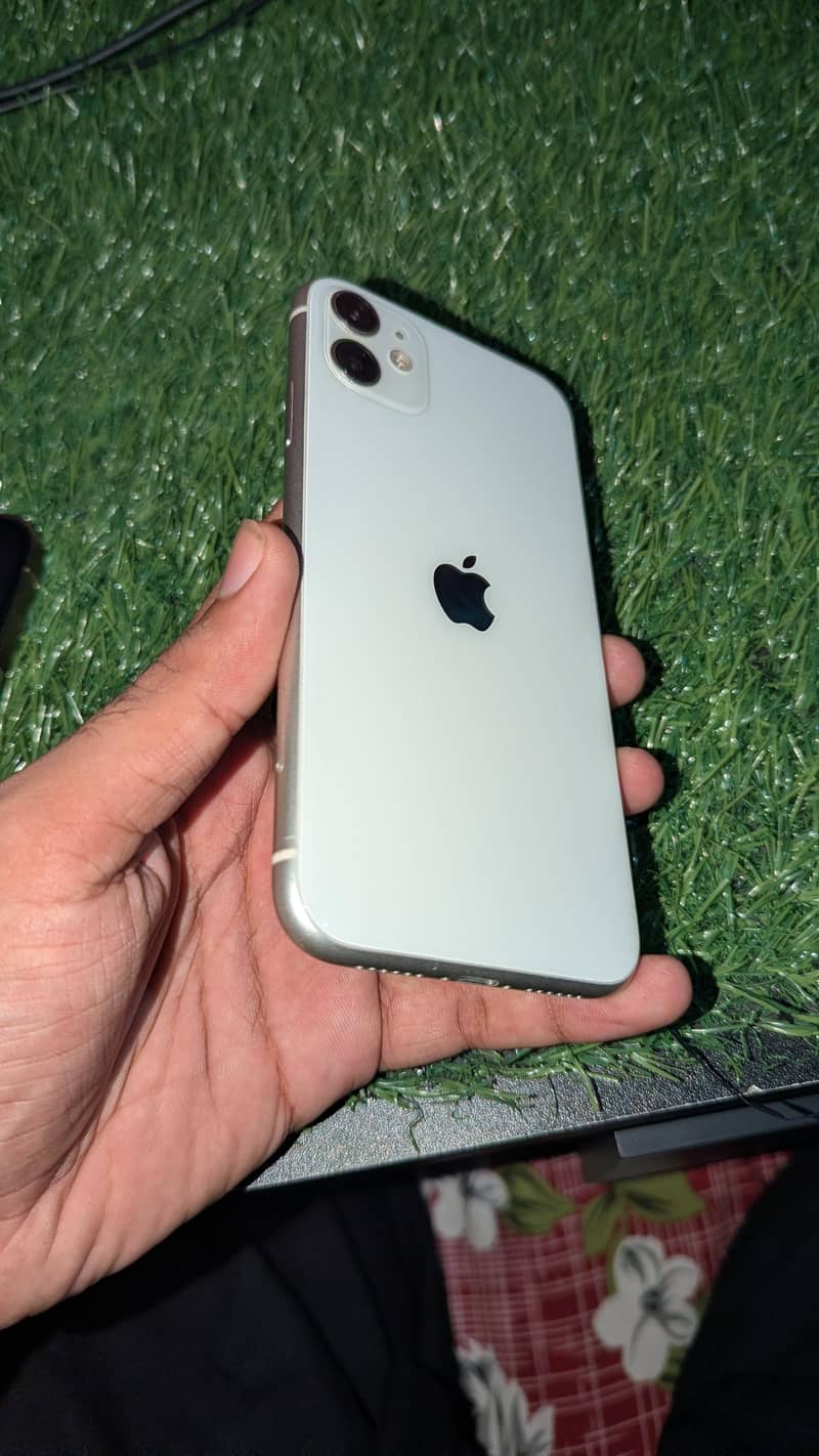 Apple iPhone 11 1