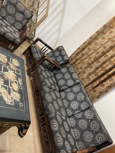 5 seater Muhammadi Sofa set full wooden