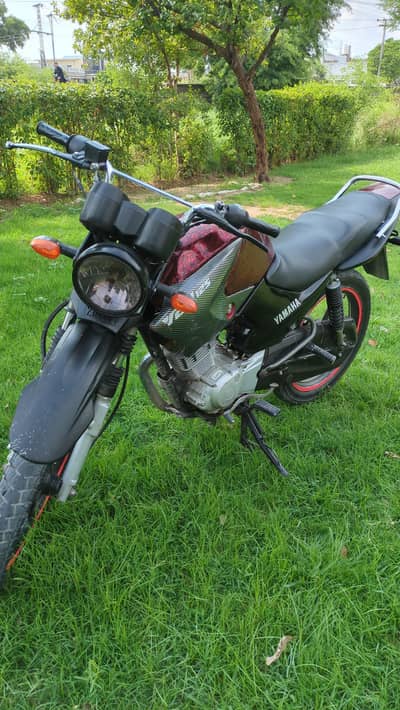 Yamaha ybr g