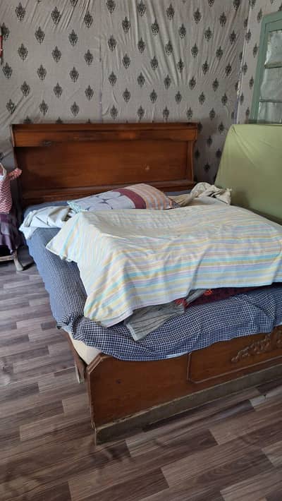 2nd hand bed with matress