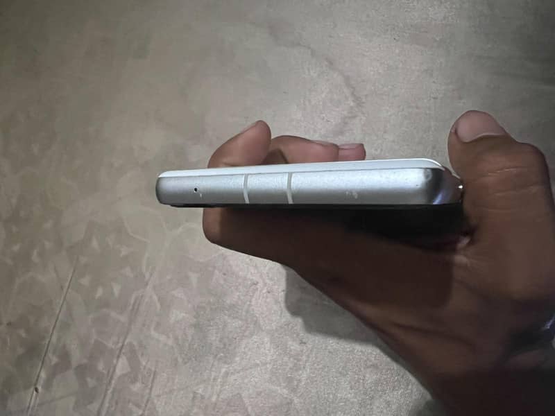 Google Pixel 7a 4