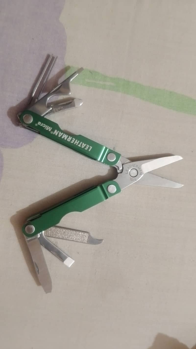 Leatherman Micra Multi-Tool 1