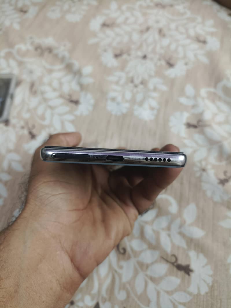 Tecno CAMON 40 4