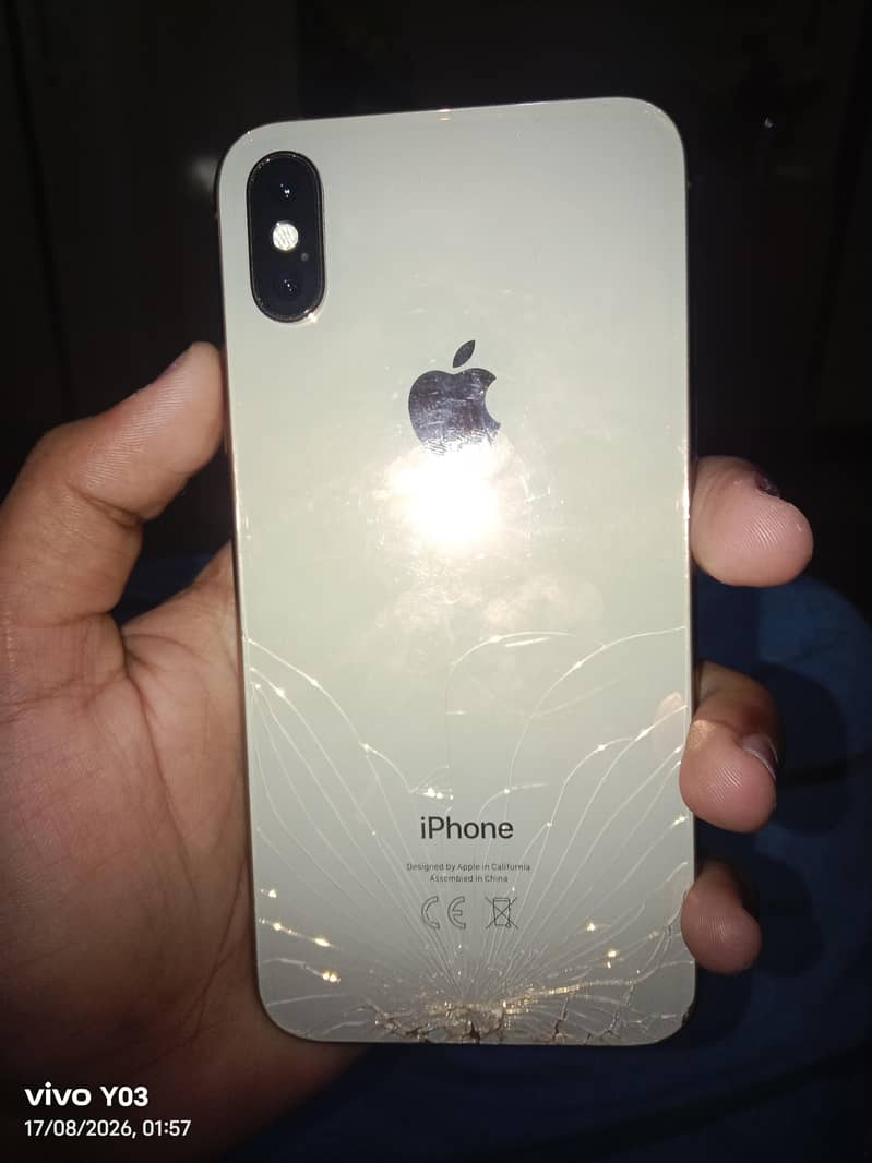 Apple iPhone XS 0