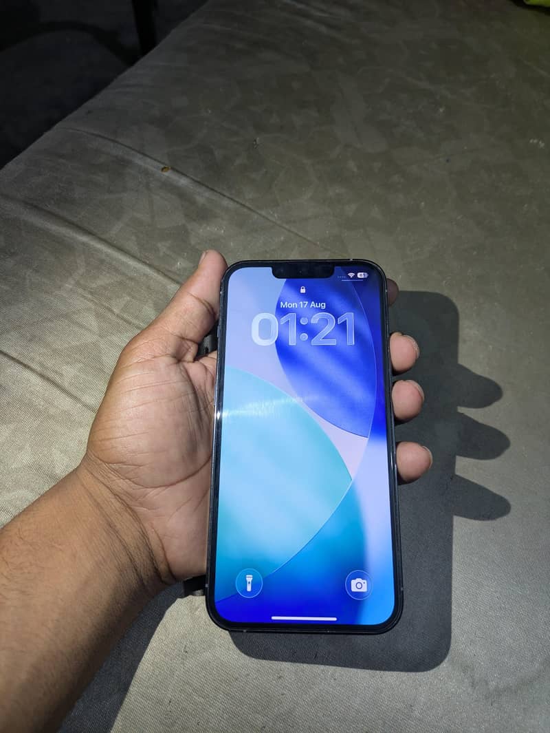 Apple iPhone 13 Pro 4